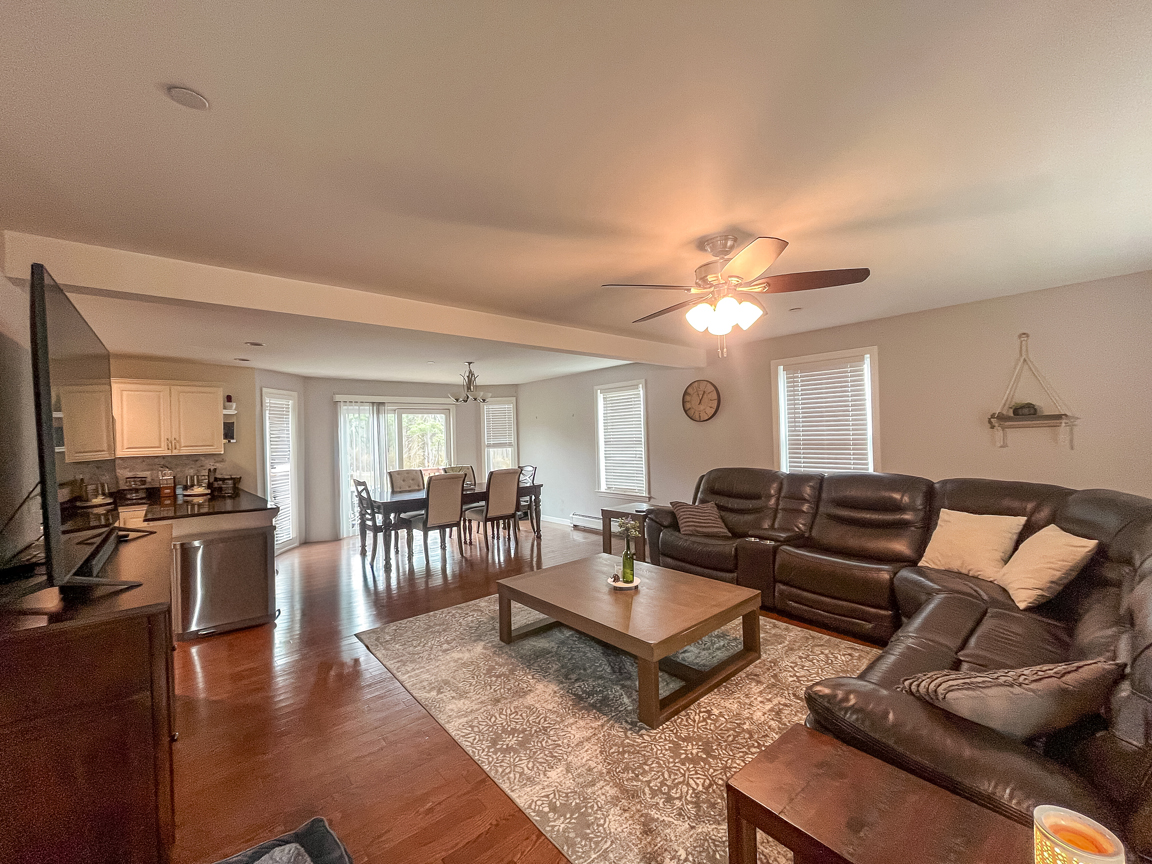 Northfield, New Hampshire, 03276, United States, 3 Bedrooms Bedrooms, ,1 BathroomBathrooms,Residential,For Sale,1992023