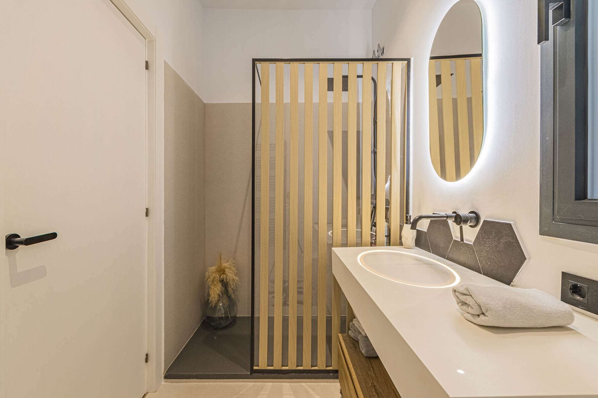  Spectacular main apartment with terrace in Eixample Derecho - 物件實景