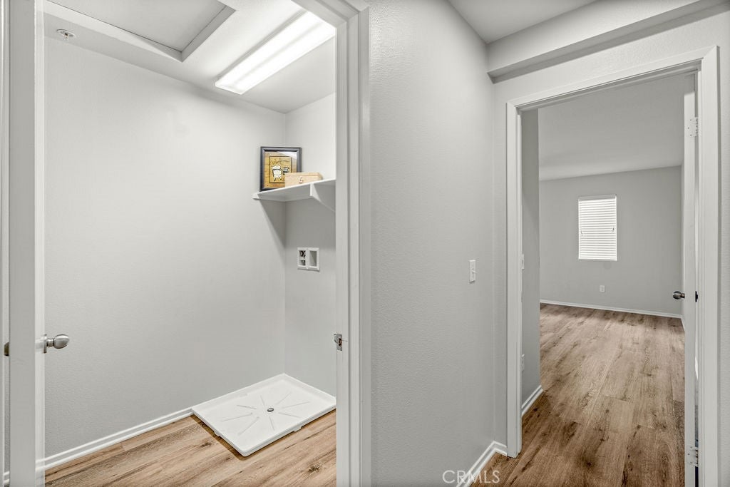 Lake Elsinore, California, 92532, United States, 3 Bedrooms Bedrooms, ,3 BathroomsBathrooms,Residential,For Sale,1979184