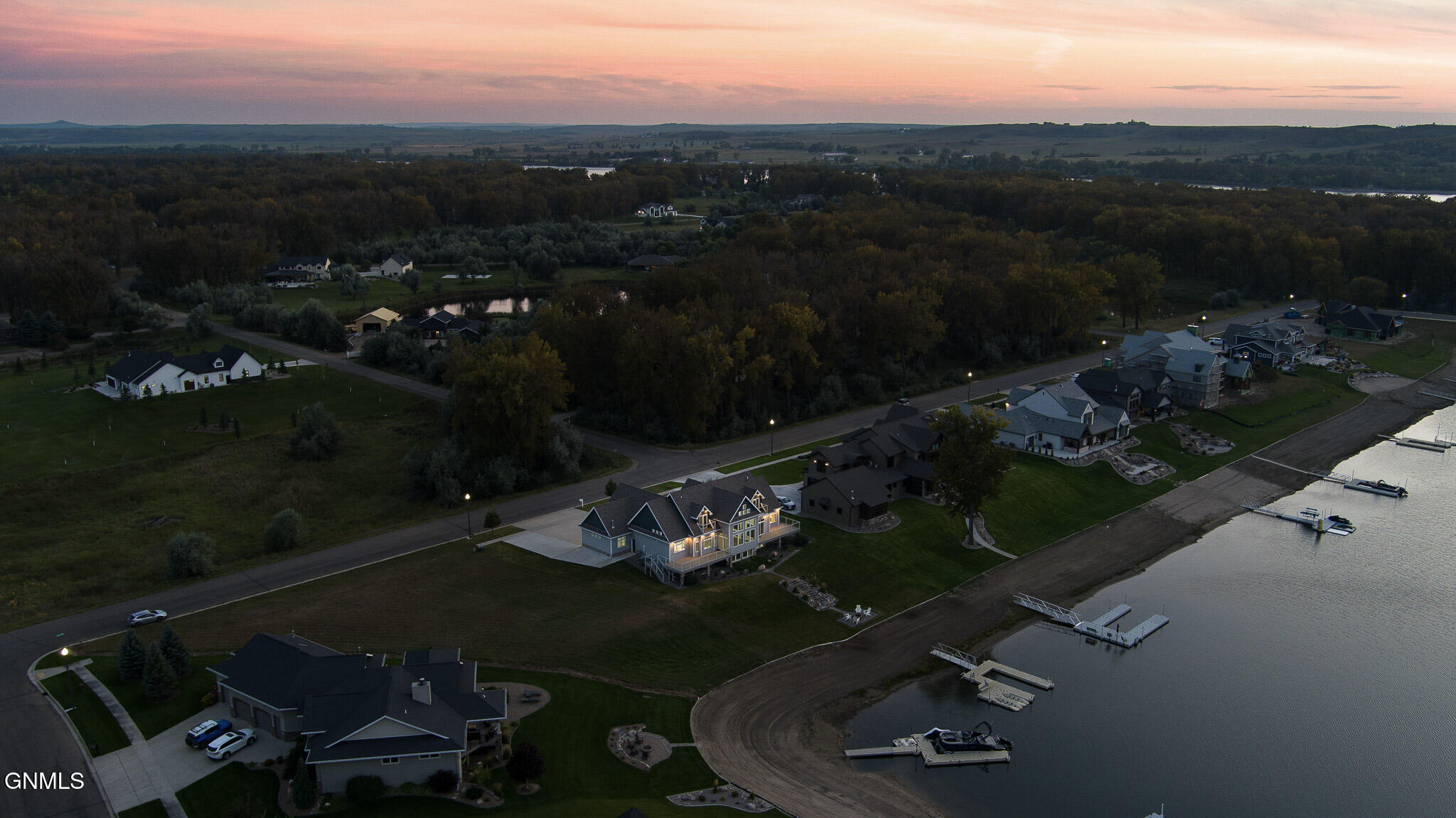 Bismarck, North Dakota, 58504, United States, 6 Bedrooms Bedrooms, ,4 BathroomsBathrooms,Residential,For Sale,1982102