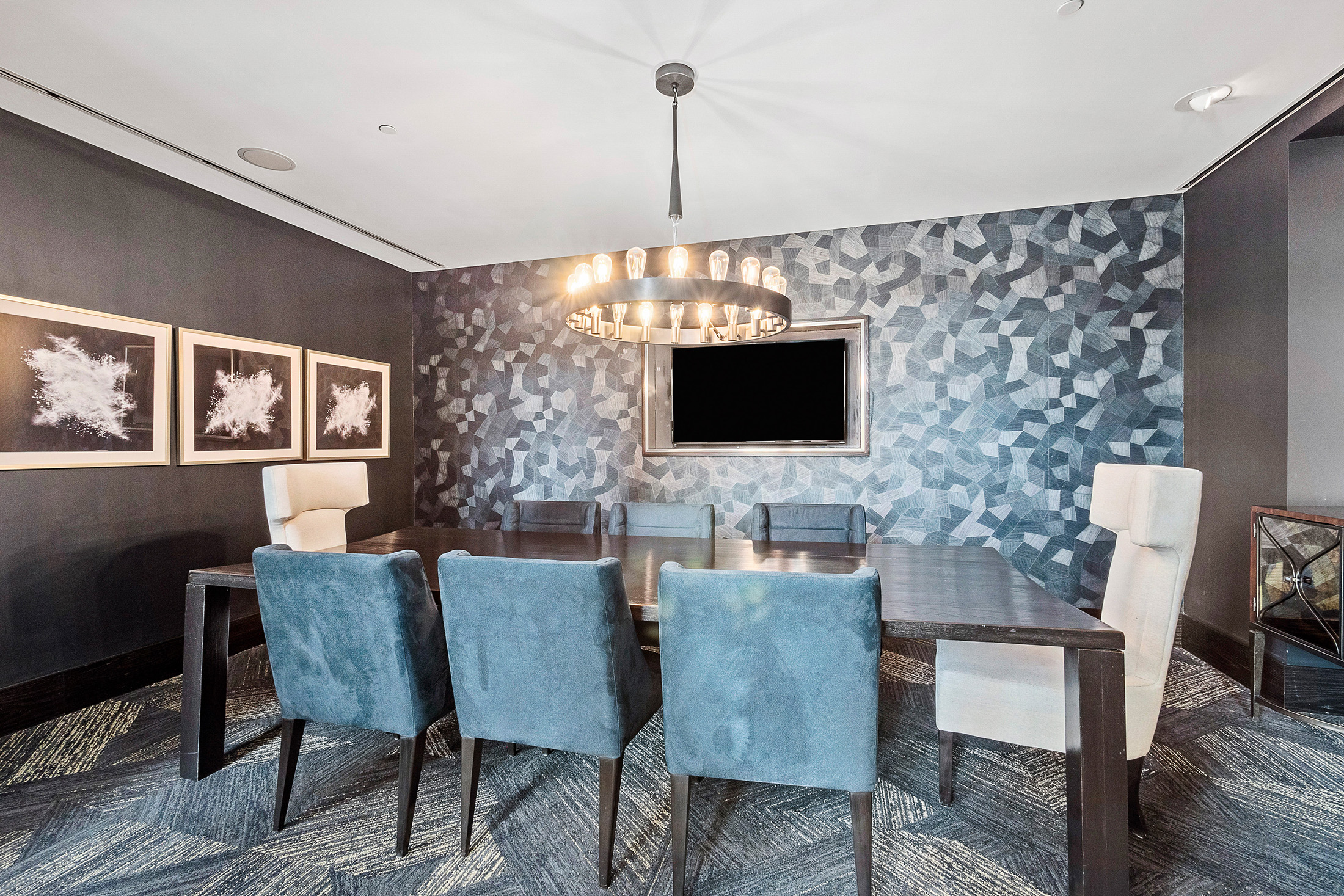  Luxury High-rise Living on the 32nd Floor with Breathtaking Skyline Views - 物件實景