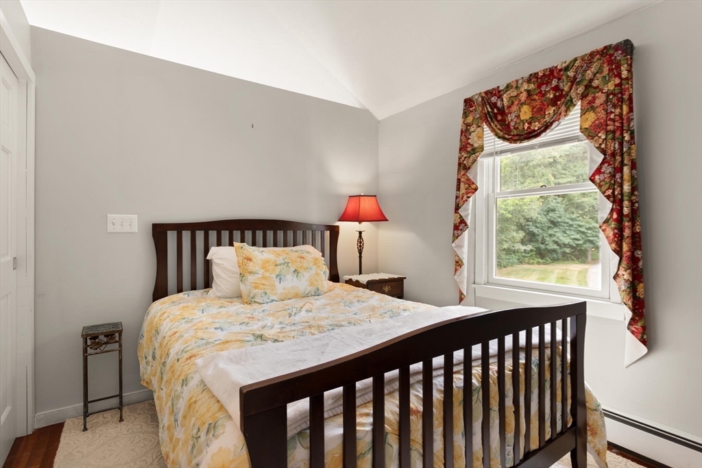 Pepperell, Massachusetts, 01463, United States, 4 Bedrooms Bedrooms, ,4 BathroomsBathrooms,Residential,For Sale,1925594