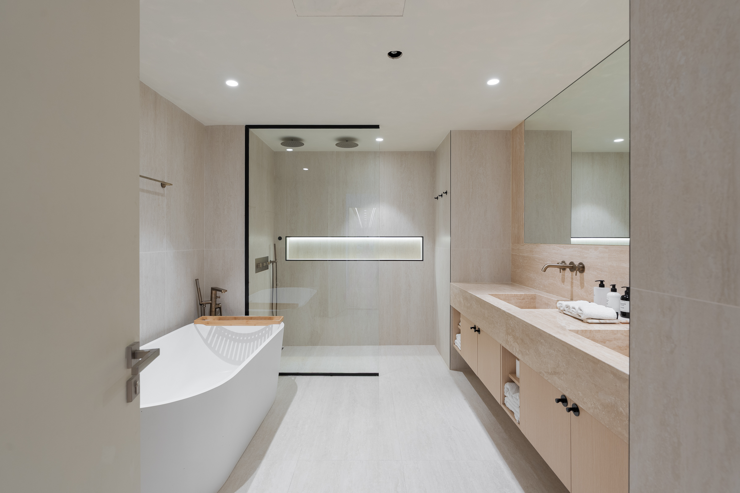  Super-Prime Turnkey Apartment in Downtown Dubai - 物件實景