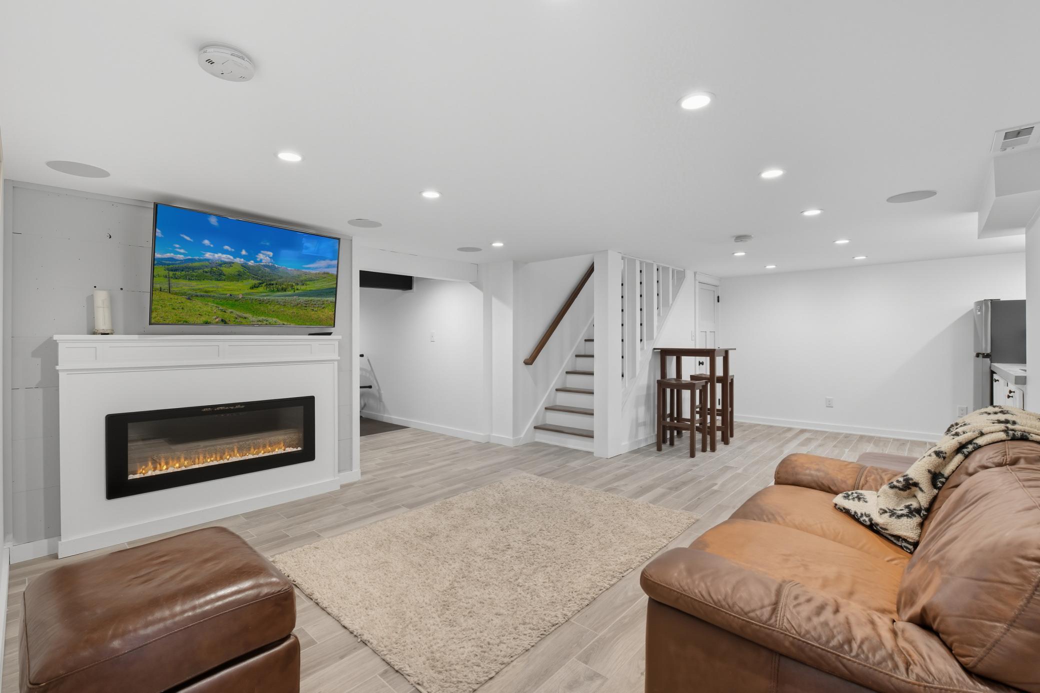 Richfield, Minnesota, 55423, United States, 3 Bedrooms Bedrooms, ,1 BathroomBathrooms,Residential,For Sale,1938909