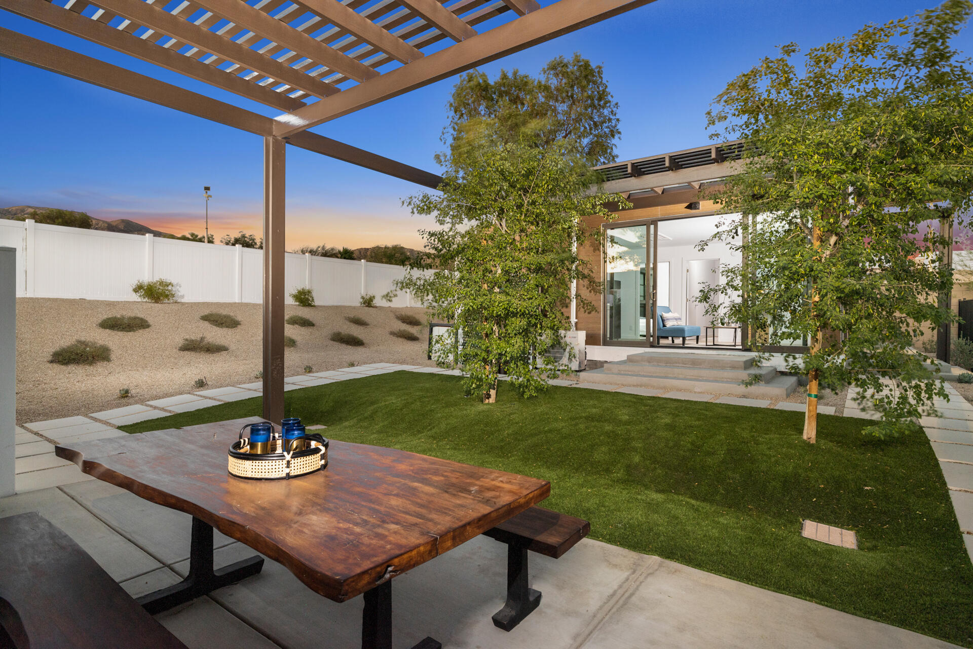 Desert Hot Springs, California, 92240, United States, 4 Bedrooms Bedrooms, ,Residential,For Sale,1998852