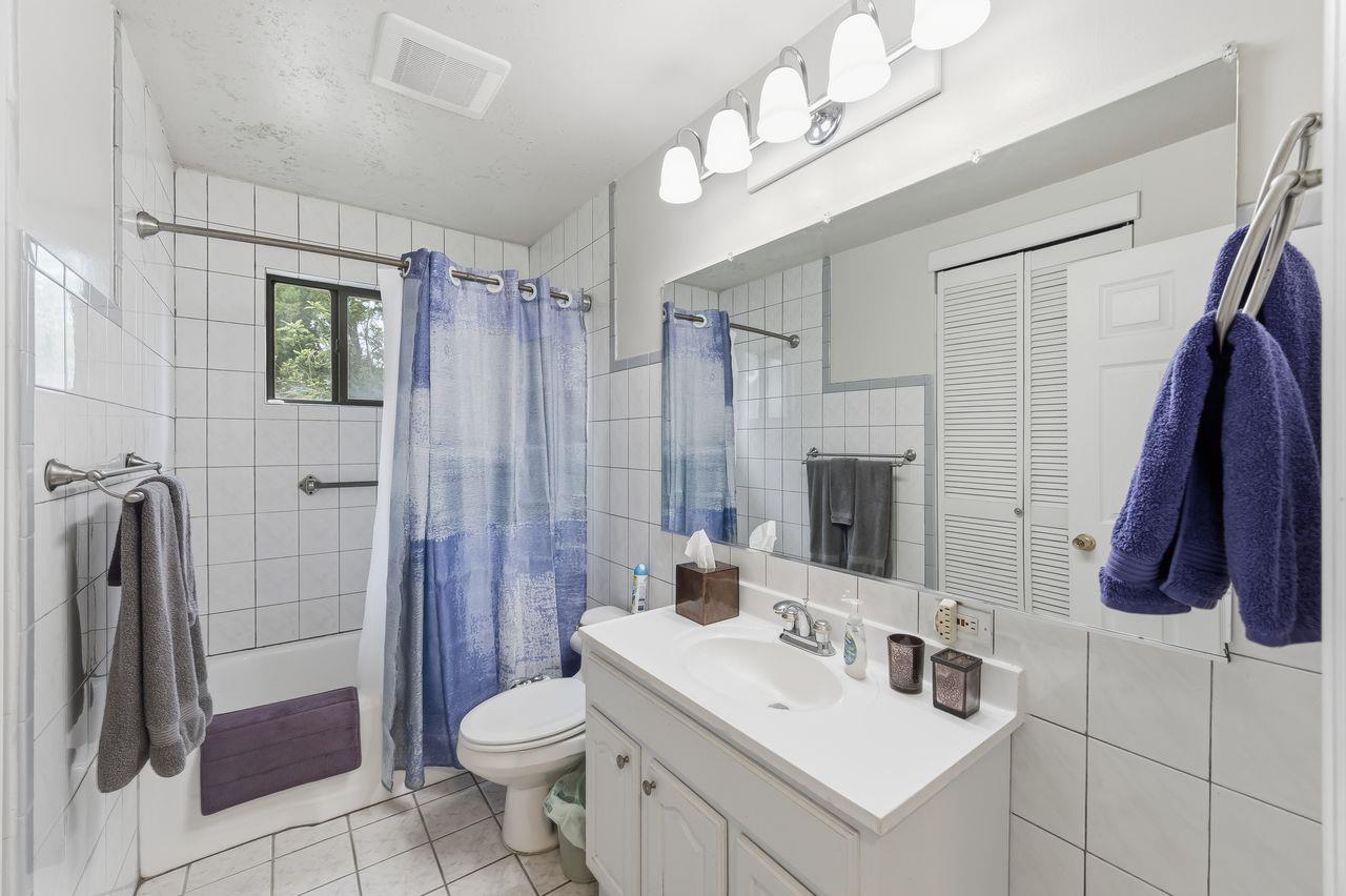 Redwood City, California, 94063, United States, ,Residential,For Sale,1990939