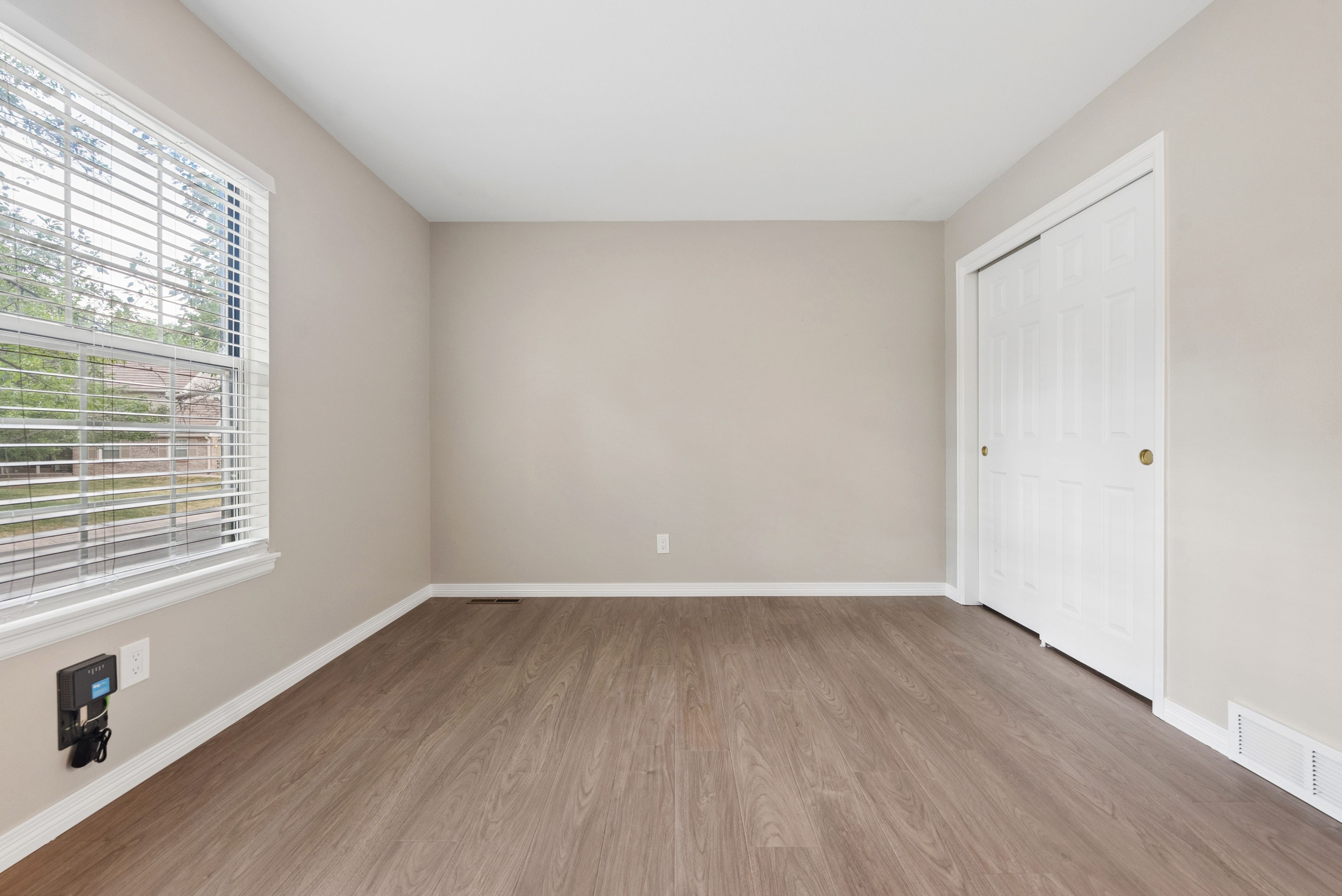  Bright Updated Townhome in Homestead Willows with One-Level Living & Pool Access - 物件實景
