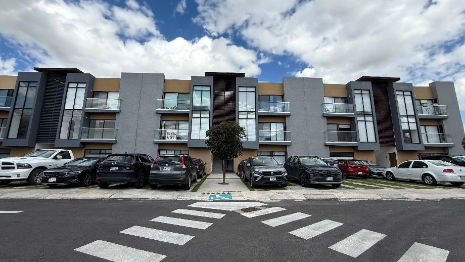 Corregidora, Querétaro, 76910, Mexico, 2 Bedrooms Bedrooms, ,3 BathroomsBathrooms,Residential,For Sale,1966933