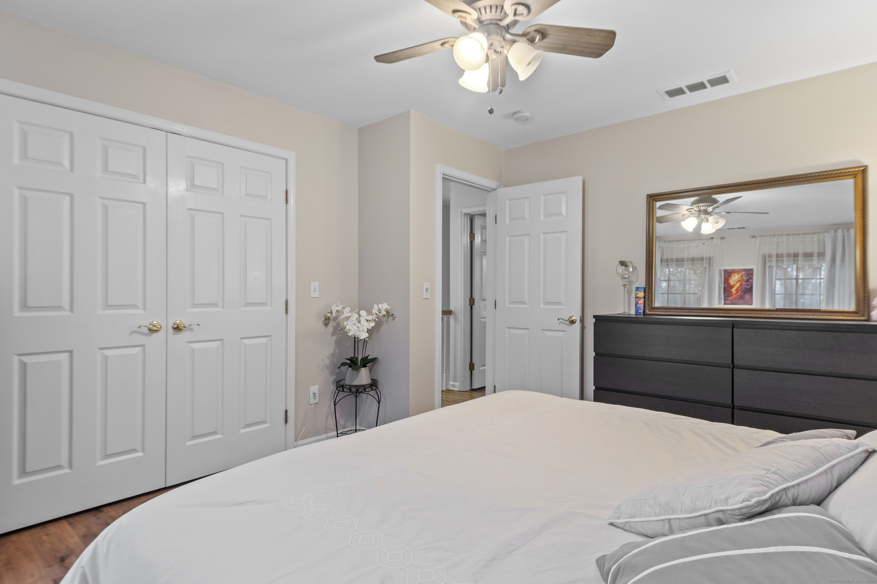 Monroe, Connecticut, 06468, United States, 5 Bedrooms Bedrooms, ,4 BathroomsBathrooms,Residential,For Sale,1744682