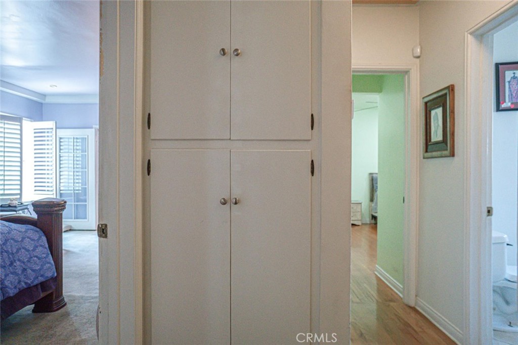 Los Angeles, California, 90008, United States, 3 Bedrooms Bedrooms, ,3 BathroomsBathrooms,Residential,For Sale,1984271