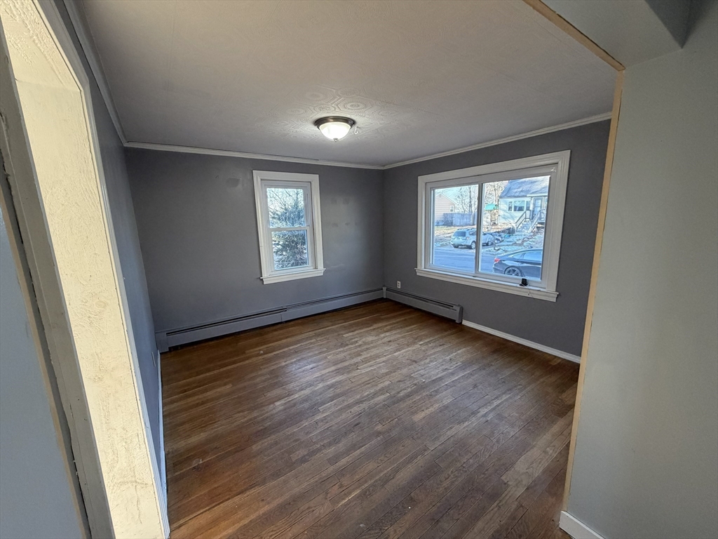 Methuen, Massachusetts, 01844, United States, 3 Bedrooms Bedrooms, ,2 BathroomsBathrooms,Residential,For Sale,2010745