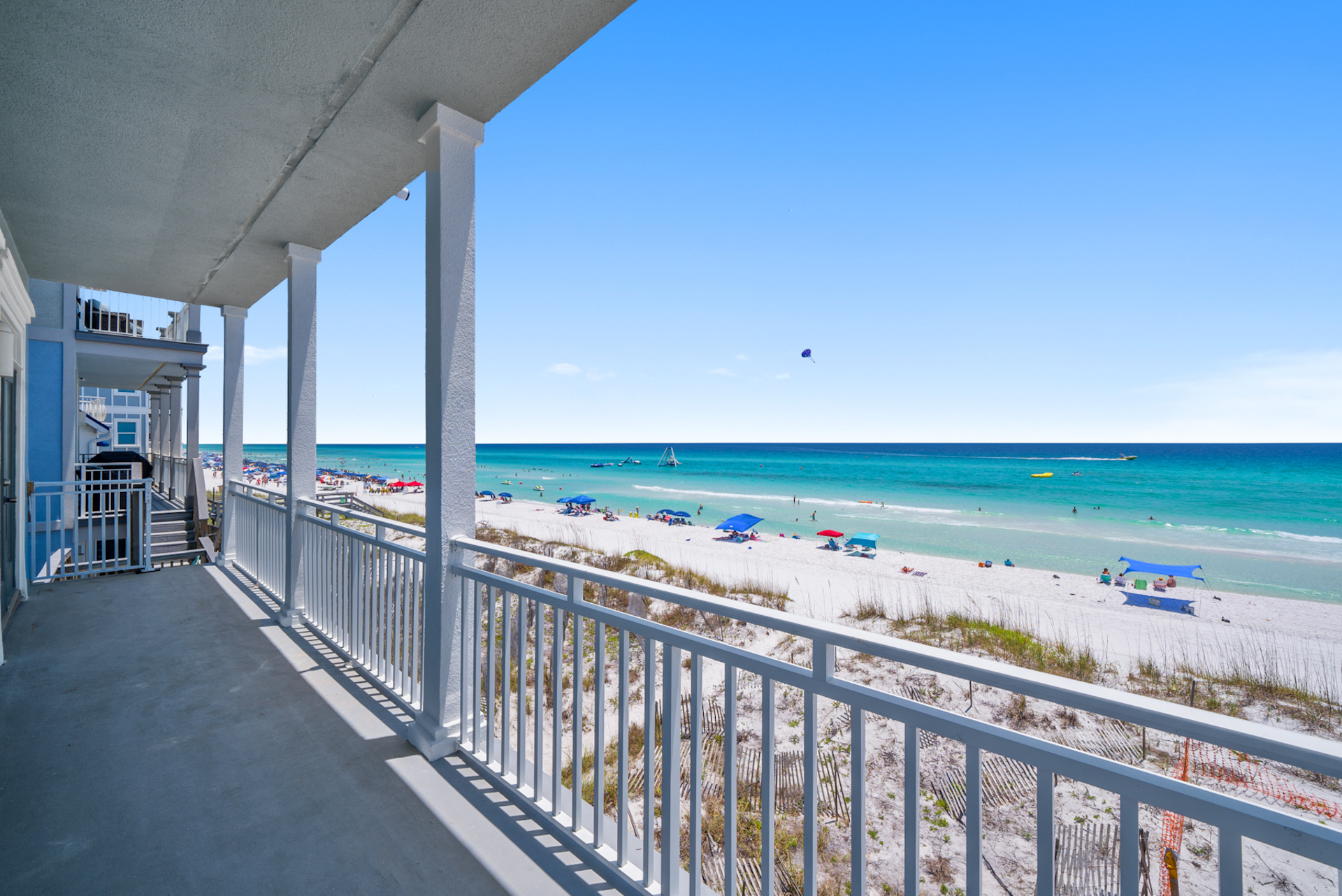  Renovated Gulf-Front Retreat With Three Levels Of Beachside Living - 物件實景
