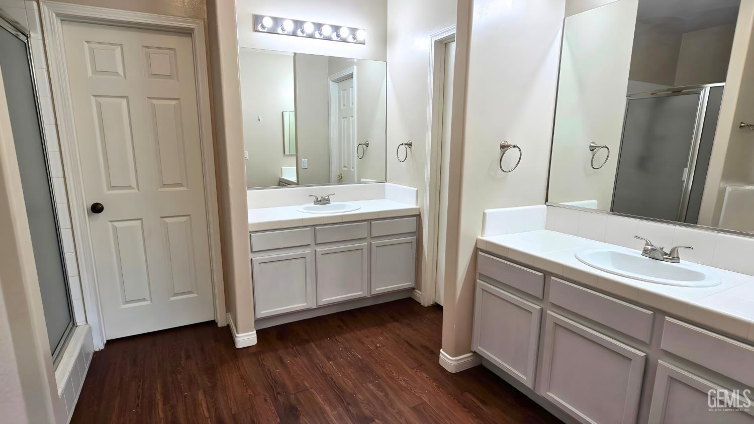 Bakersfield, California, 93311, United States, 4 Bedrooms Bedrooms, ,Residential,For Sale,1994851