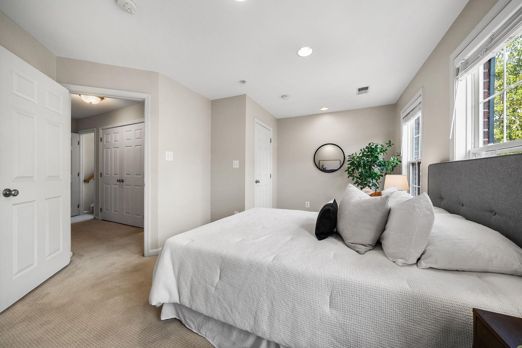  349 Livermore Lane, Alexandria, VA, 22304 - 物件實景