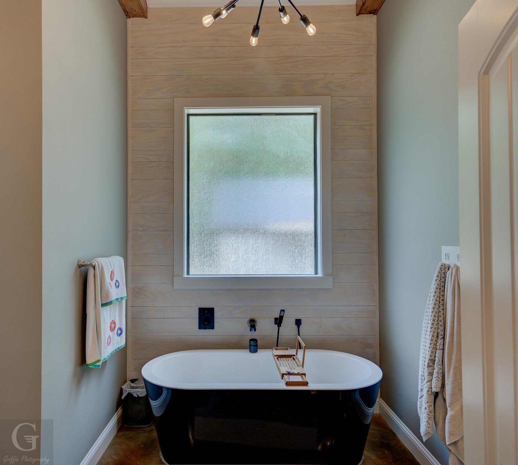 Shreveport, Louisiana, 71129, United States, 4 Bedrooms Bedrooms, ,4 BathroomsBathrooms,Residential,For Sale,1978405