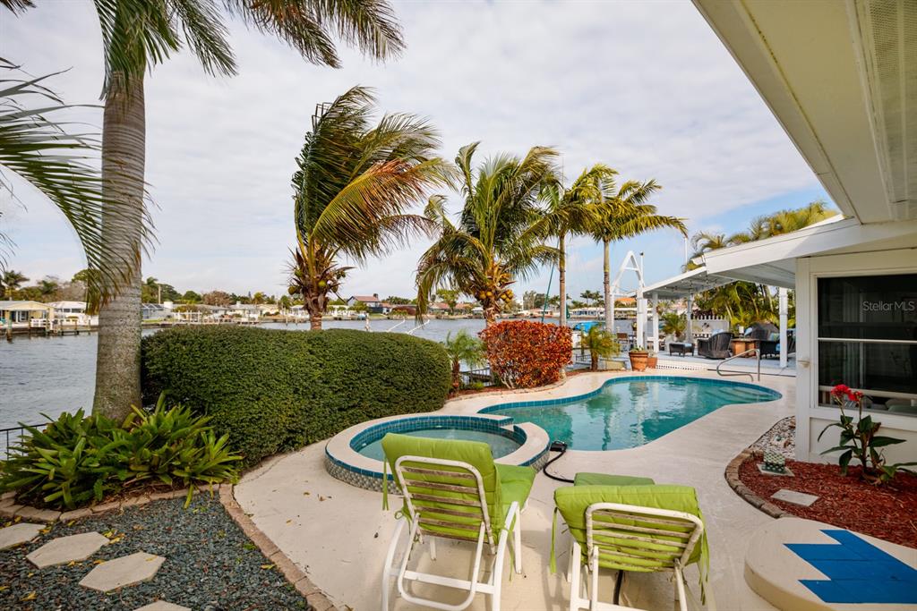 St Petersburg, Florida, 33705, United States, 3 Bedrooms Bedrooms, ,4 BathroomsBathrooms,Residential,For Sale,1793107