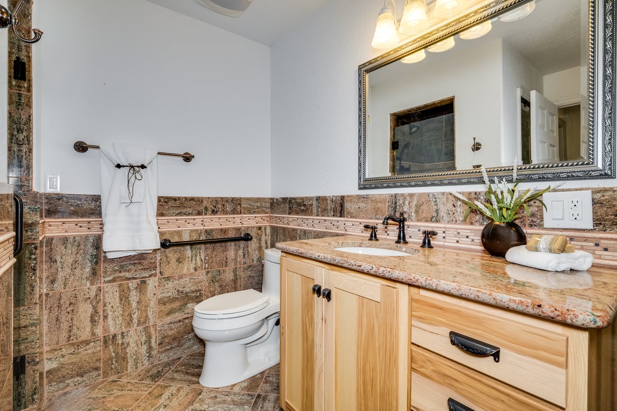 Cheyenne, Wyoming, 82009, United States, 5 Bedrooms Bedrooms, ,3 BathroomsBathrooms,Residential,For Sale,1981305