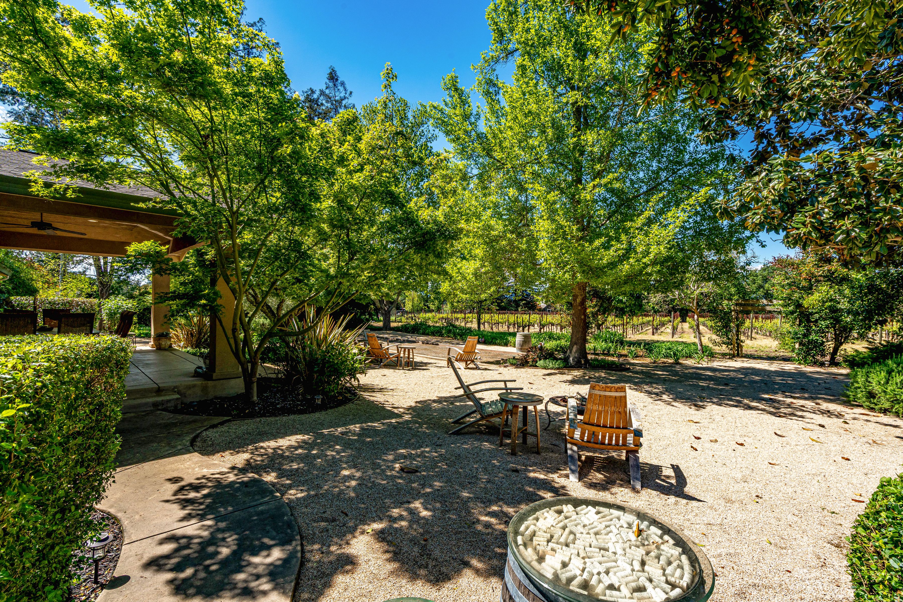  1040 Mount George Avenue - 物件實景