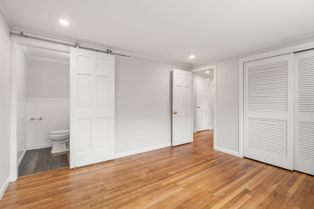 Barnstable, Massachusetts, 02601, United States, 4 Bedrooms Bedrooms, ,3 BathroomsBathrooms,Residential,For Sale,1826460