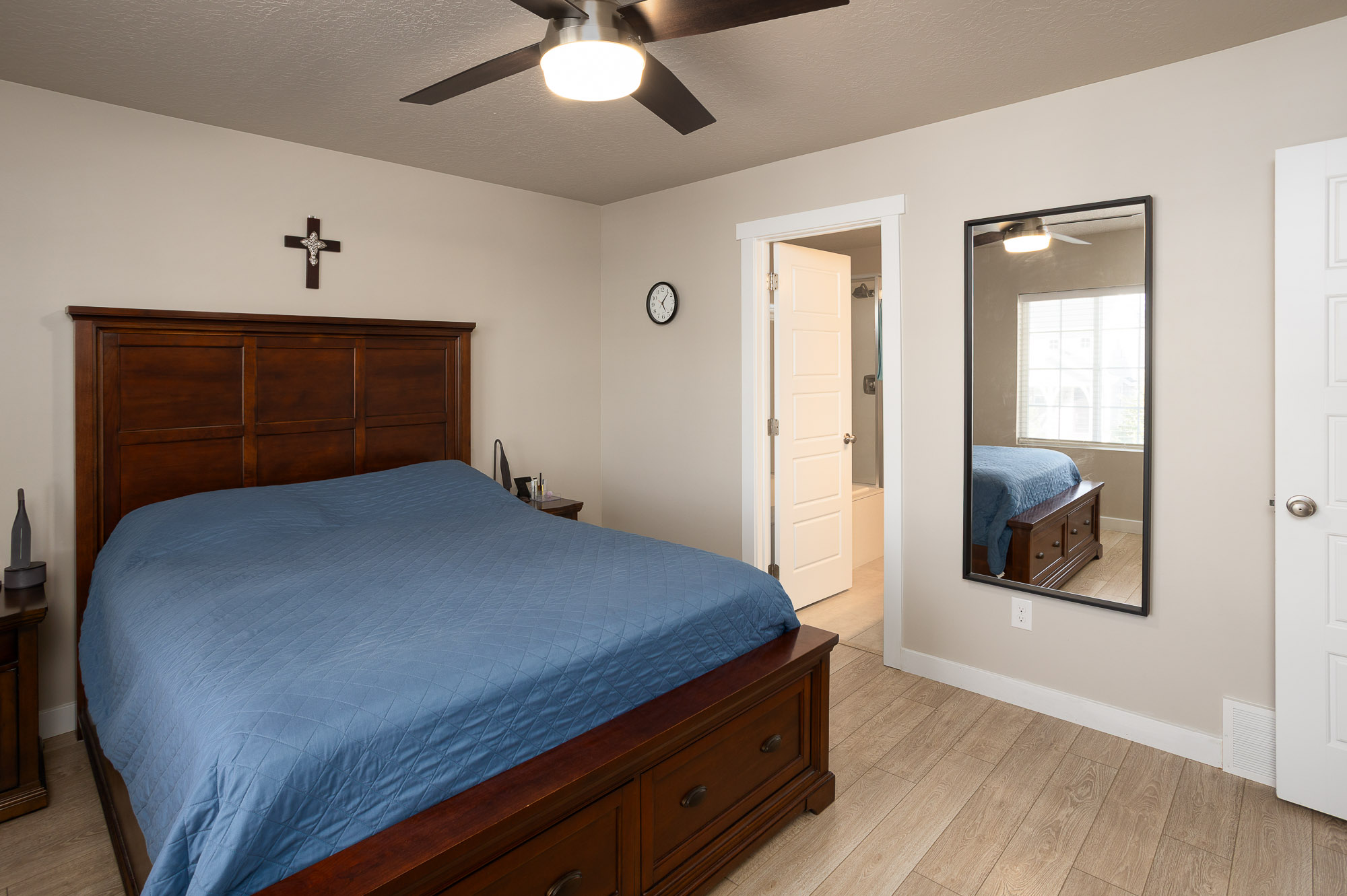 Provo, Utah, 84601, United States, 4 Bedrooms Bedrooms, ,3 BathroomsBathrooms,Residential,For Sale,1978881