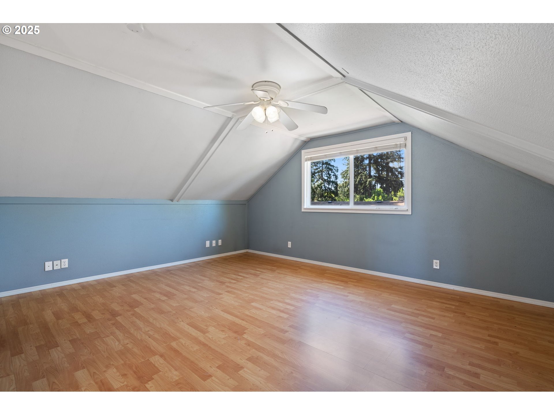 Vancouver, Washington, 98682, United States, 4 Bedrooms Bedrooms, ,2 BathroomsBathrooms,Residential,For Sale,1987487