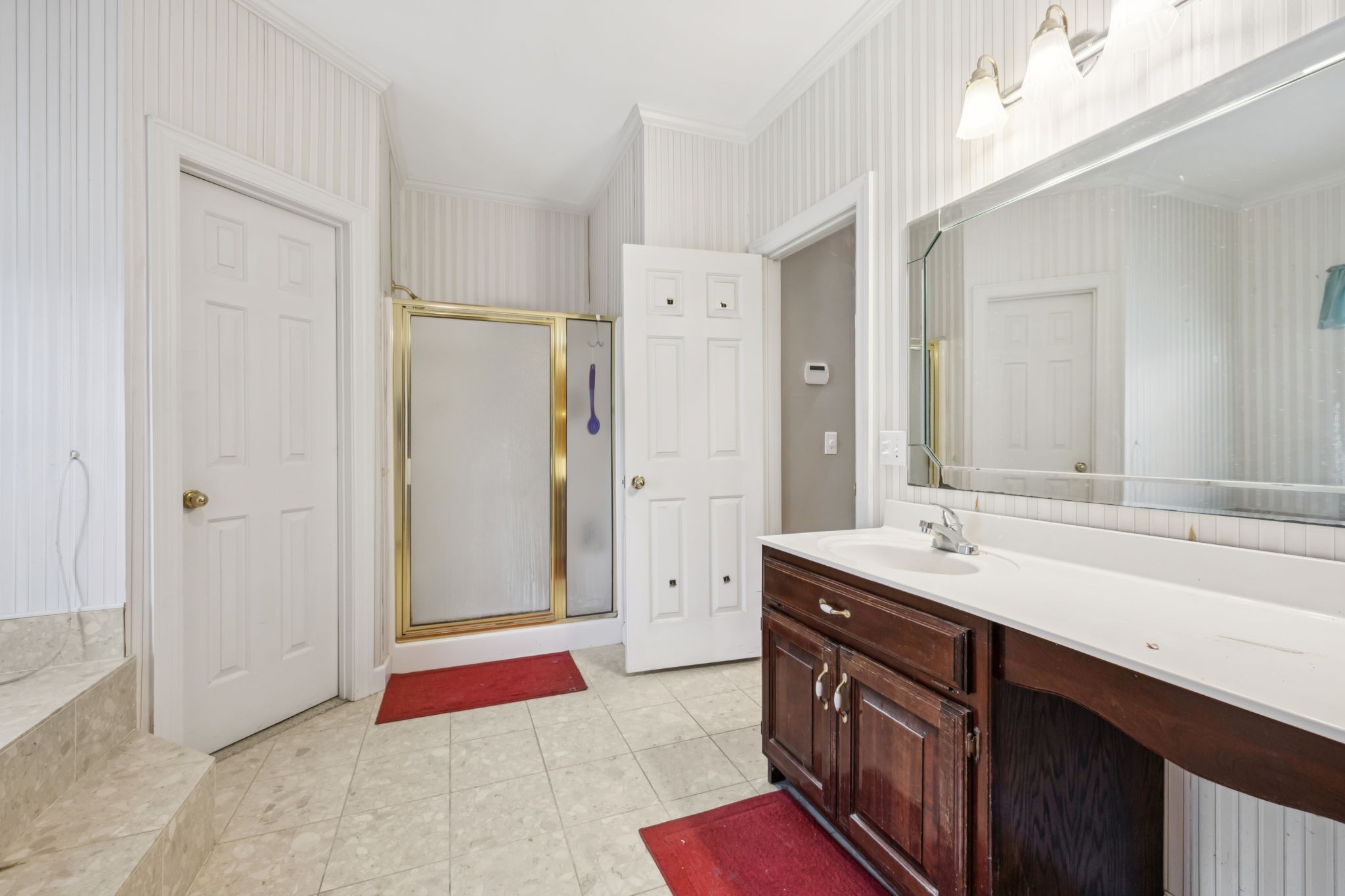 Lawrenceburg, Tennessee, 38464, United States, 5 Bedrooms Bedrooms, ,4 BathroomsBathrooms,Residential,For Sale,1967906