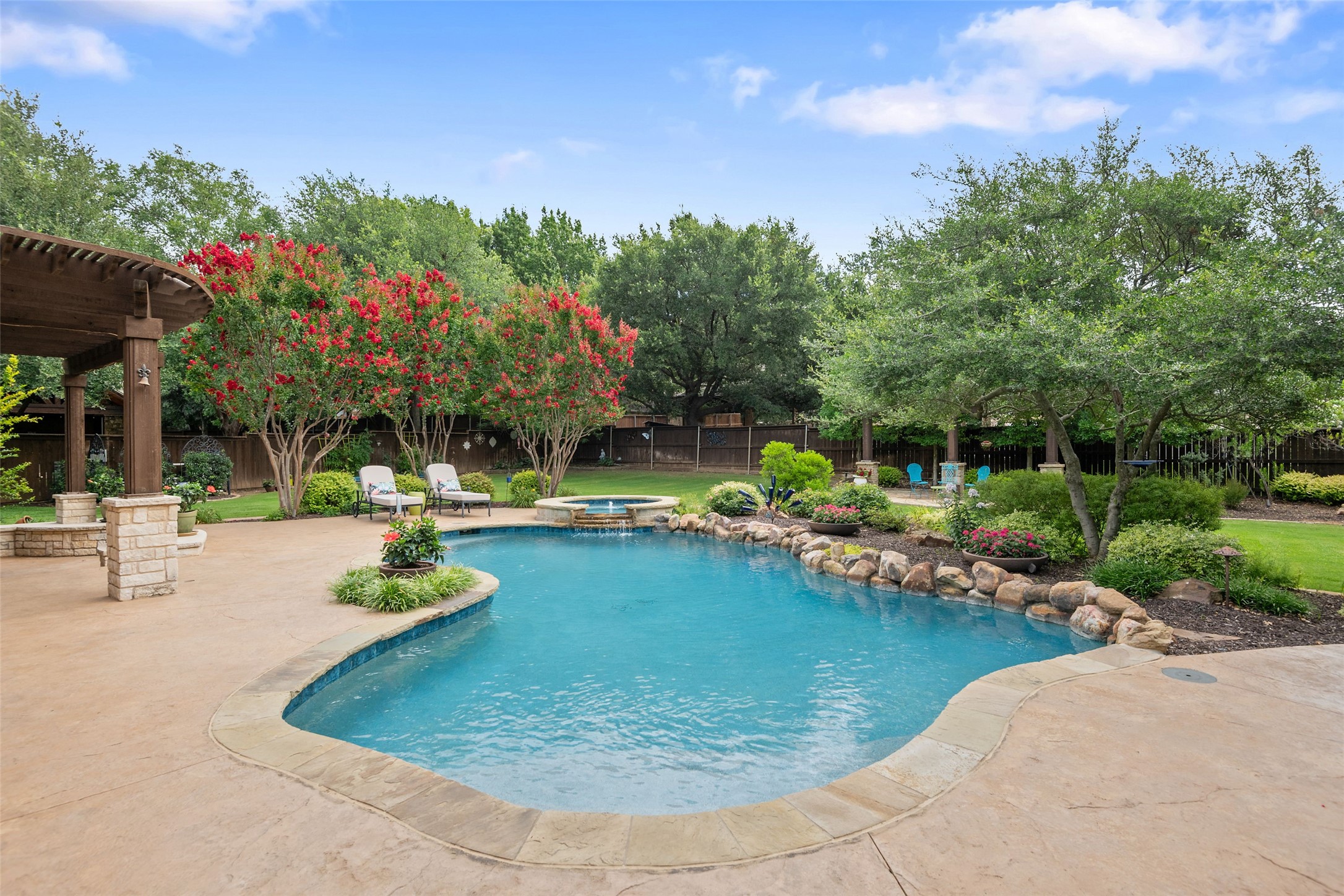 Southlake, Texas, 76092, United States, 5 Bedrooms Bedrooms, ,6 BathroomsBathrooms,Residential,For Sale,1875332