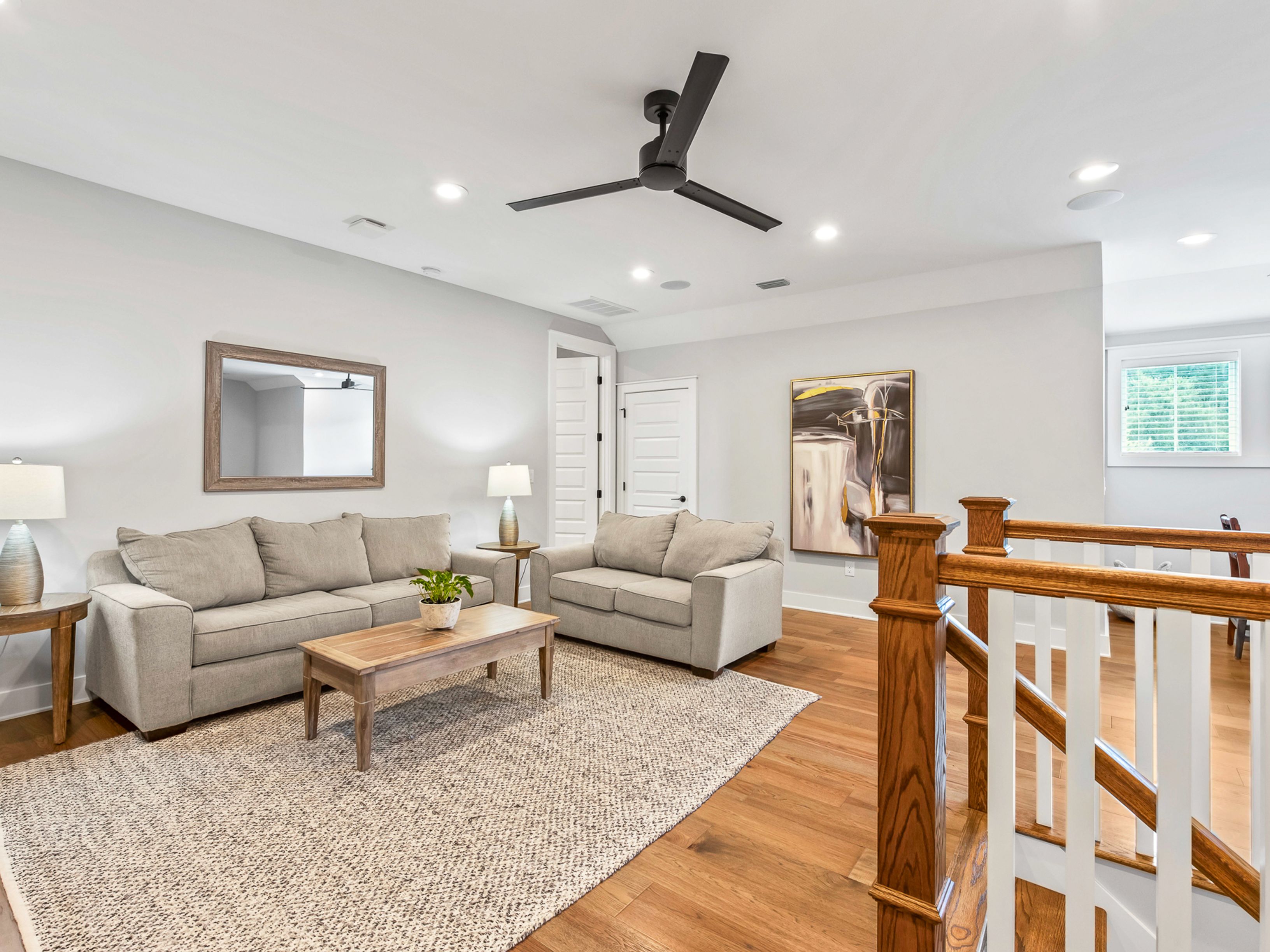  Southern-Style Home With Numerous Upgrades In Quaint Community - 物件實景