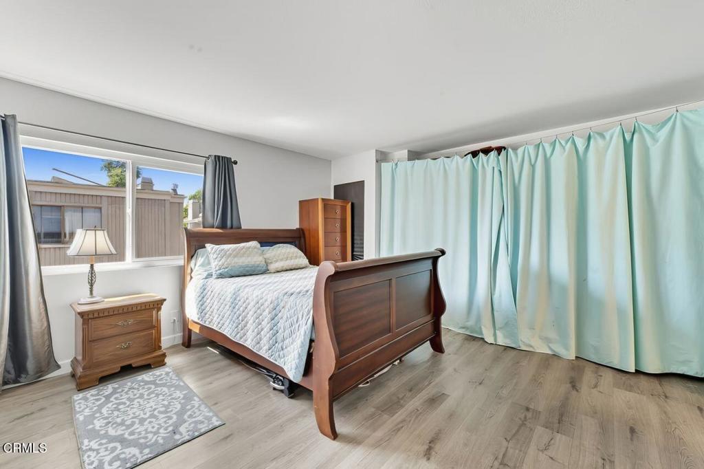 Ventura, California, 93003, United States, 2 Bedrooms Bedrooms, ,1 BathroomBathrooms,Residential,For Sale,1957237