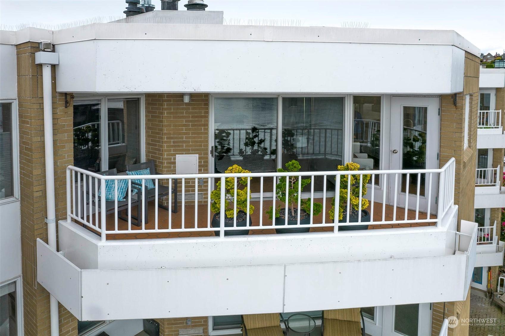 6321 Seaview Ave NW 21, Seattle, Washington, 98107, United States, 2 Bedrooms Bedrooms, ,3 BathroomsBathrooms,Residential,For Sale,6321 Seaview Ave NW 21,1628424