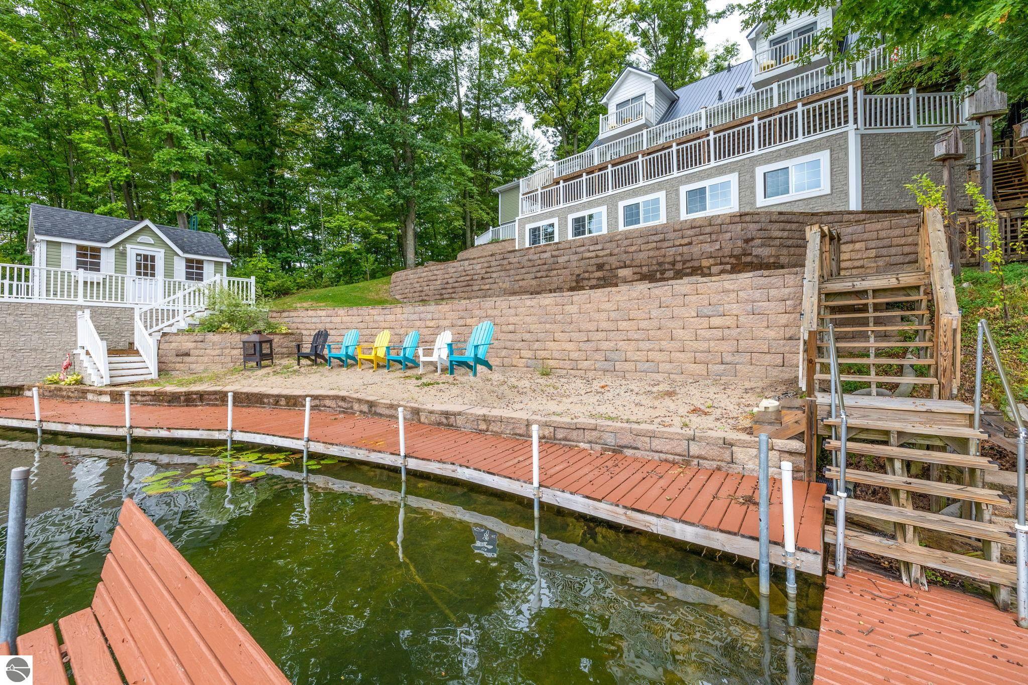 Evart, Michigan, 49631, United States, 4 Bedrooms Bedrooms, ,2 BathroomsBathrooms,Residential,For Sale,1758726