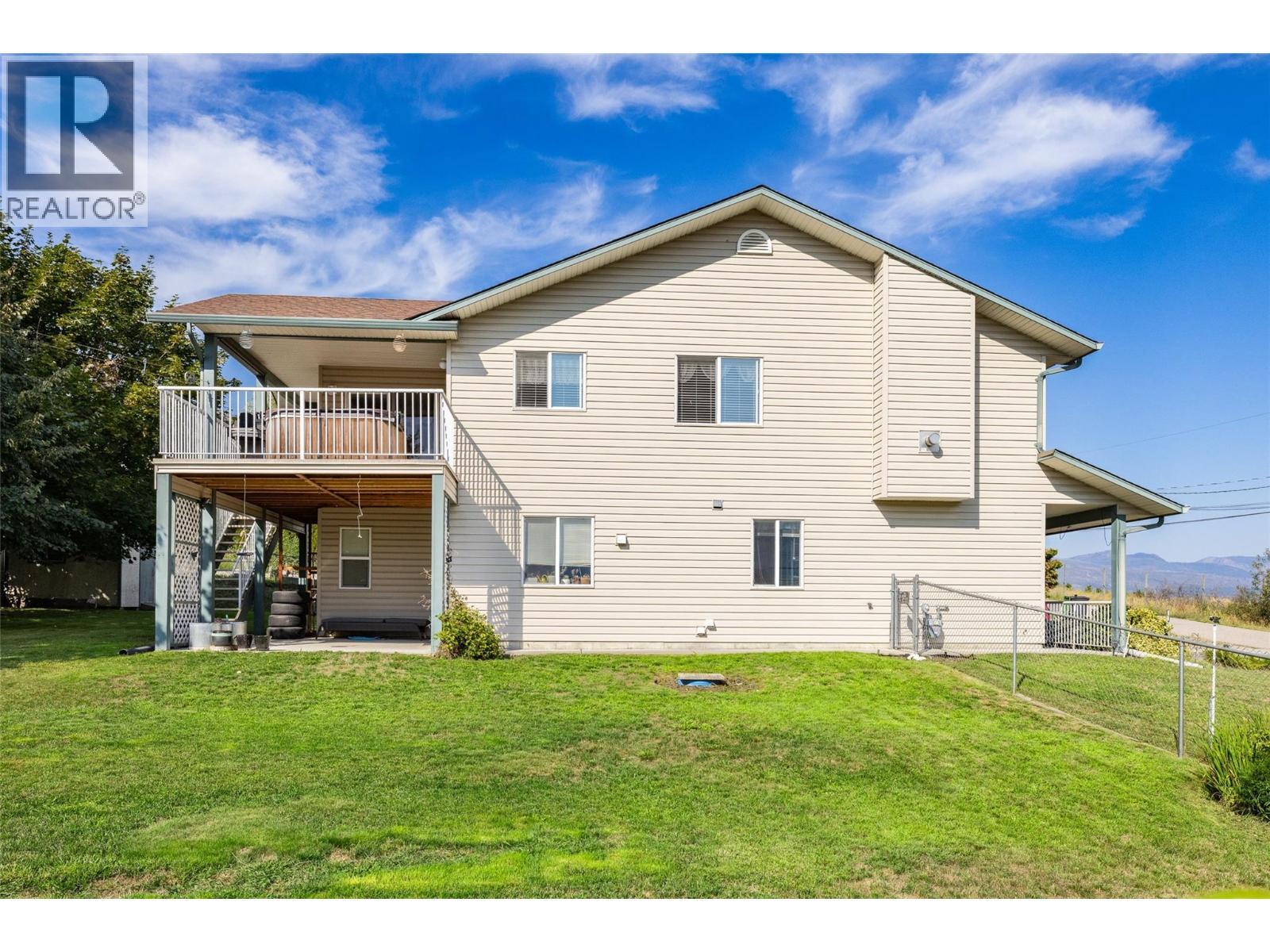 LAKE COUNTRY, British Columbia, V4V 1J1, CA, 5 Bedrooms Bedrooms, ,3 BathroomsBathrooms,Residential,For Sale,1950737