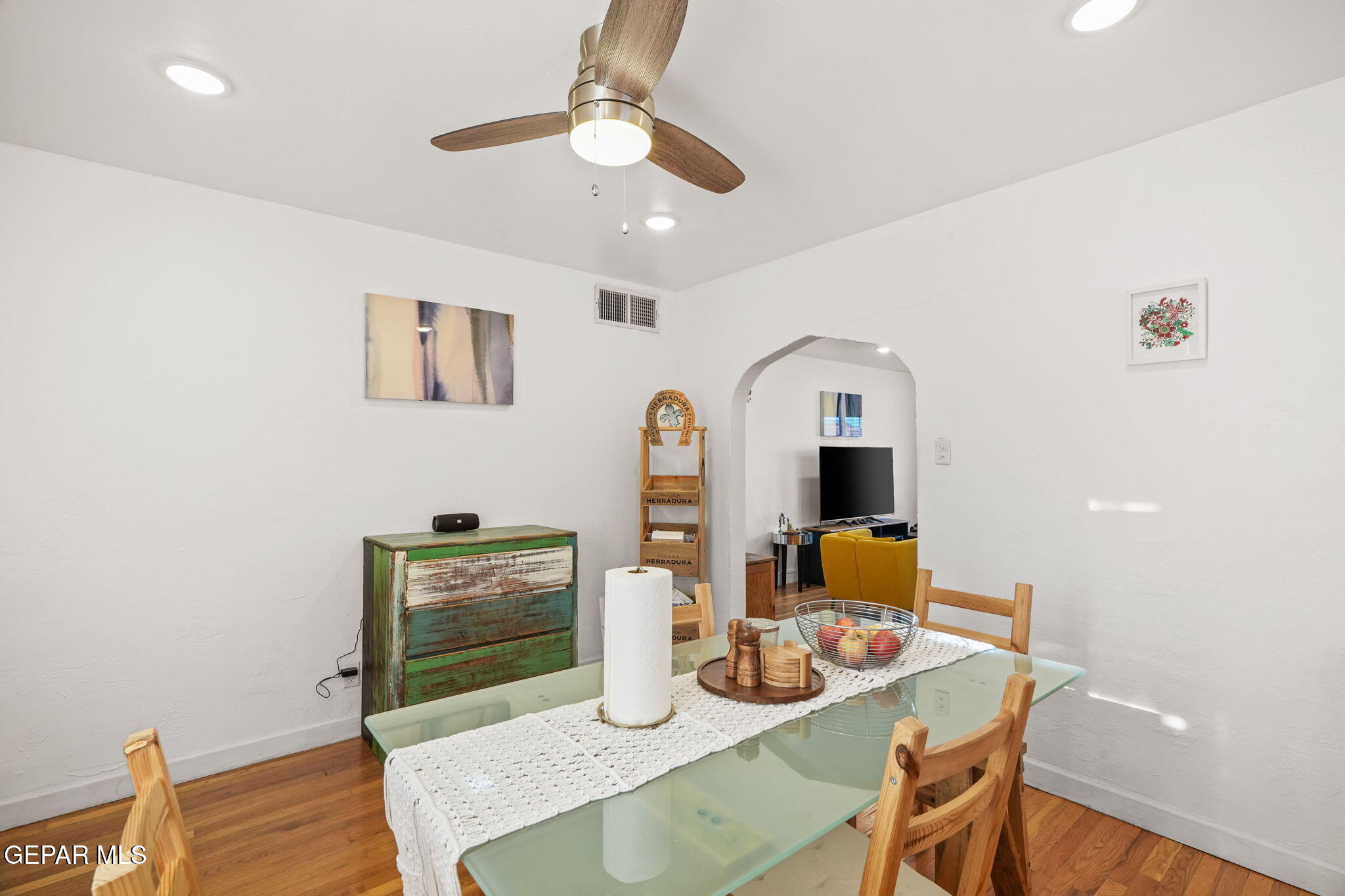 Stanton St, El Paso, TX 79902