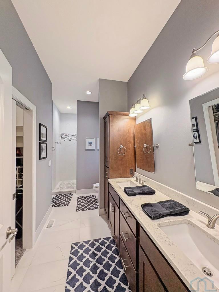 Dakota Dunes, South Dakota, 57049, United States, 5 Bedrooms Bedrooms, ,3 BathroomsBathrooms,Residential,For Sale,2012063