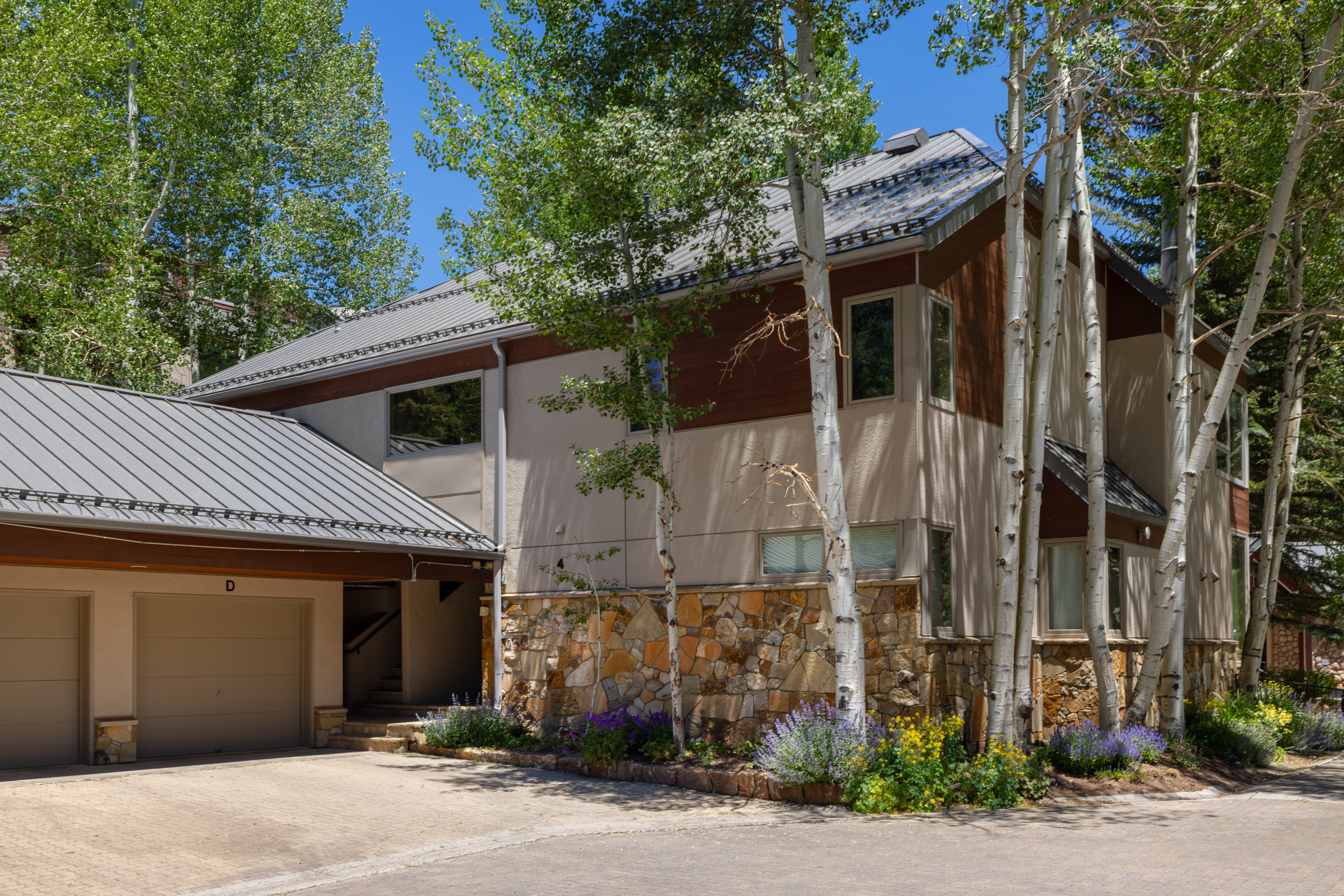  The Ultimate Alpine Retreat: Privacy Meets Convenience in Cascade Village - 物件實景