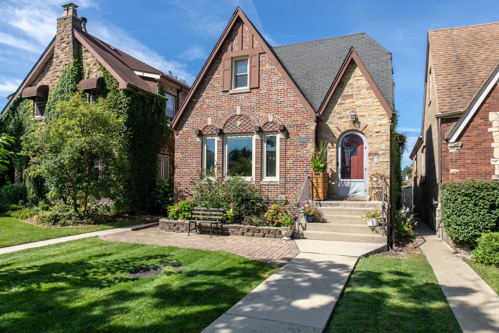 Chicago, Illinois, 60707, United States, 4 Bedrooms Bedrooms, ,2 BathroomsBathrooms,Residential,For Sale,1939861