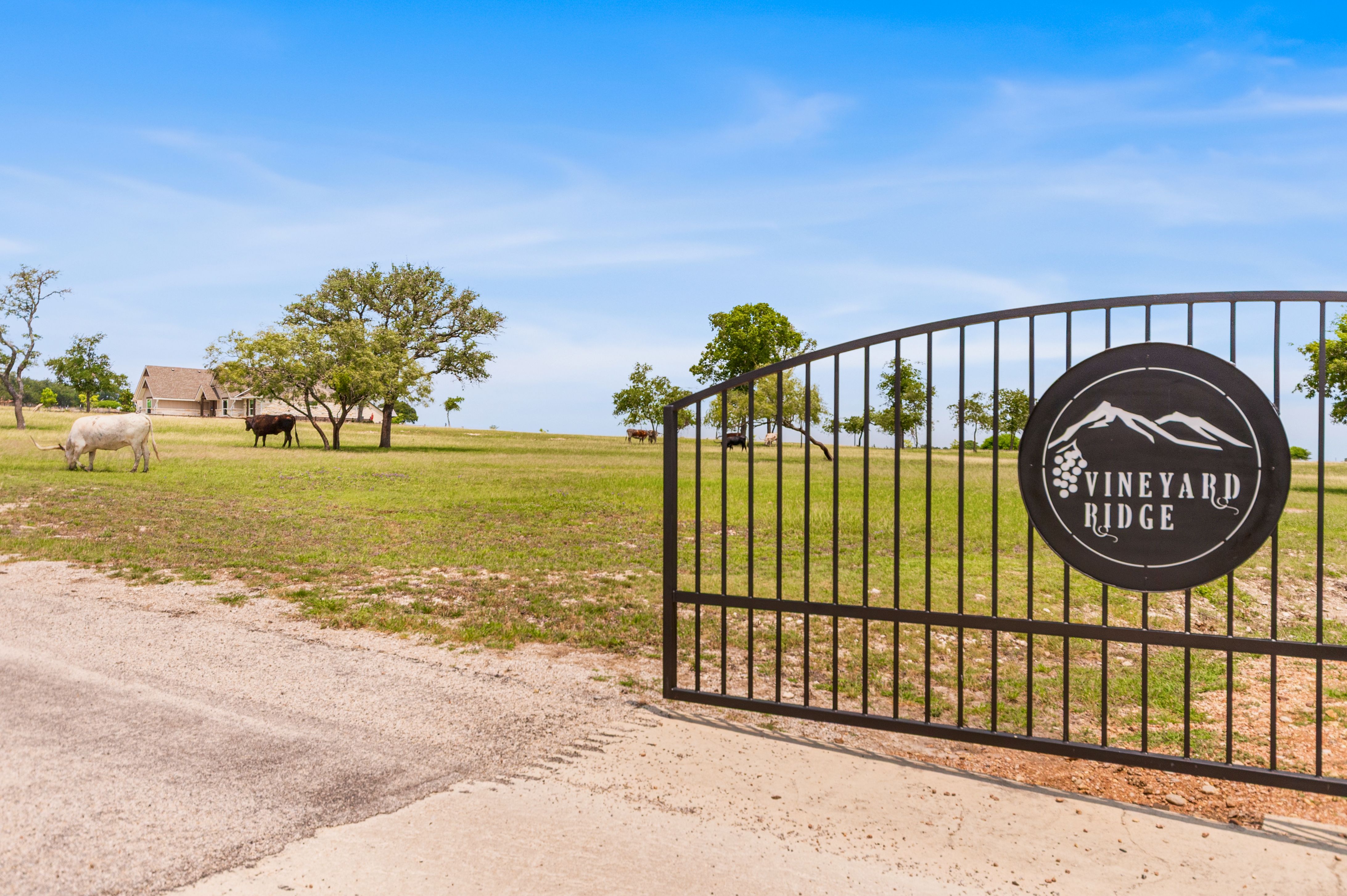  GREAT BUILD SITE IN A GORGEOUS GATED SUBDIVISION - 物件實景