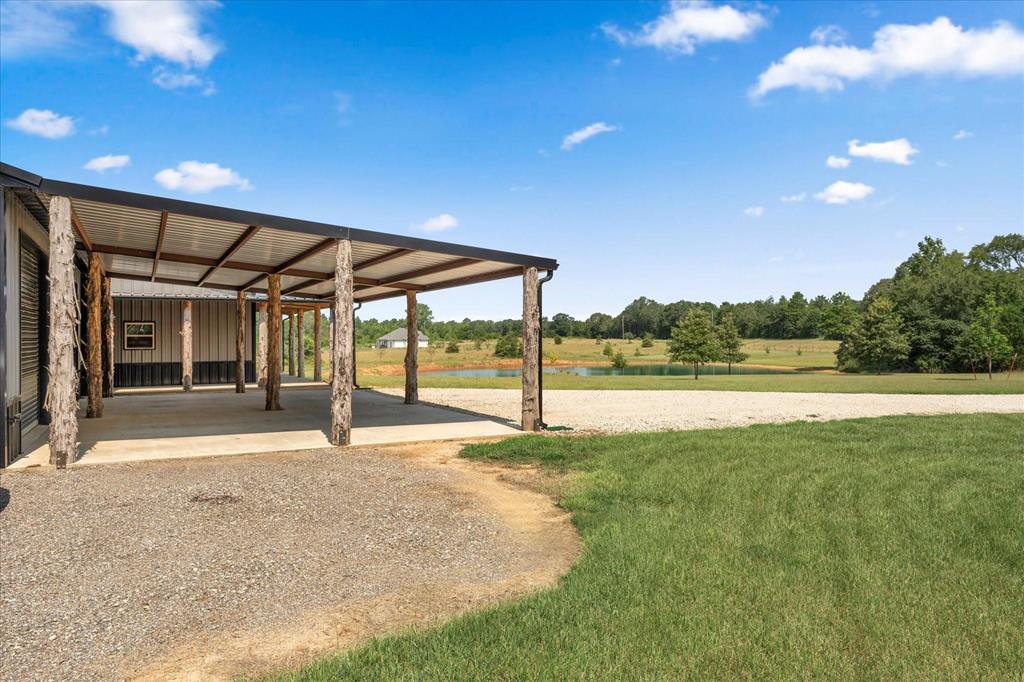 Rusk, Texas, 75785, United States, 1 Bedroom Bedrooms, ,3 BathroomsBathrooms,Residential,For Sale,1918158