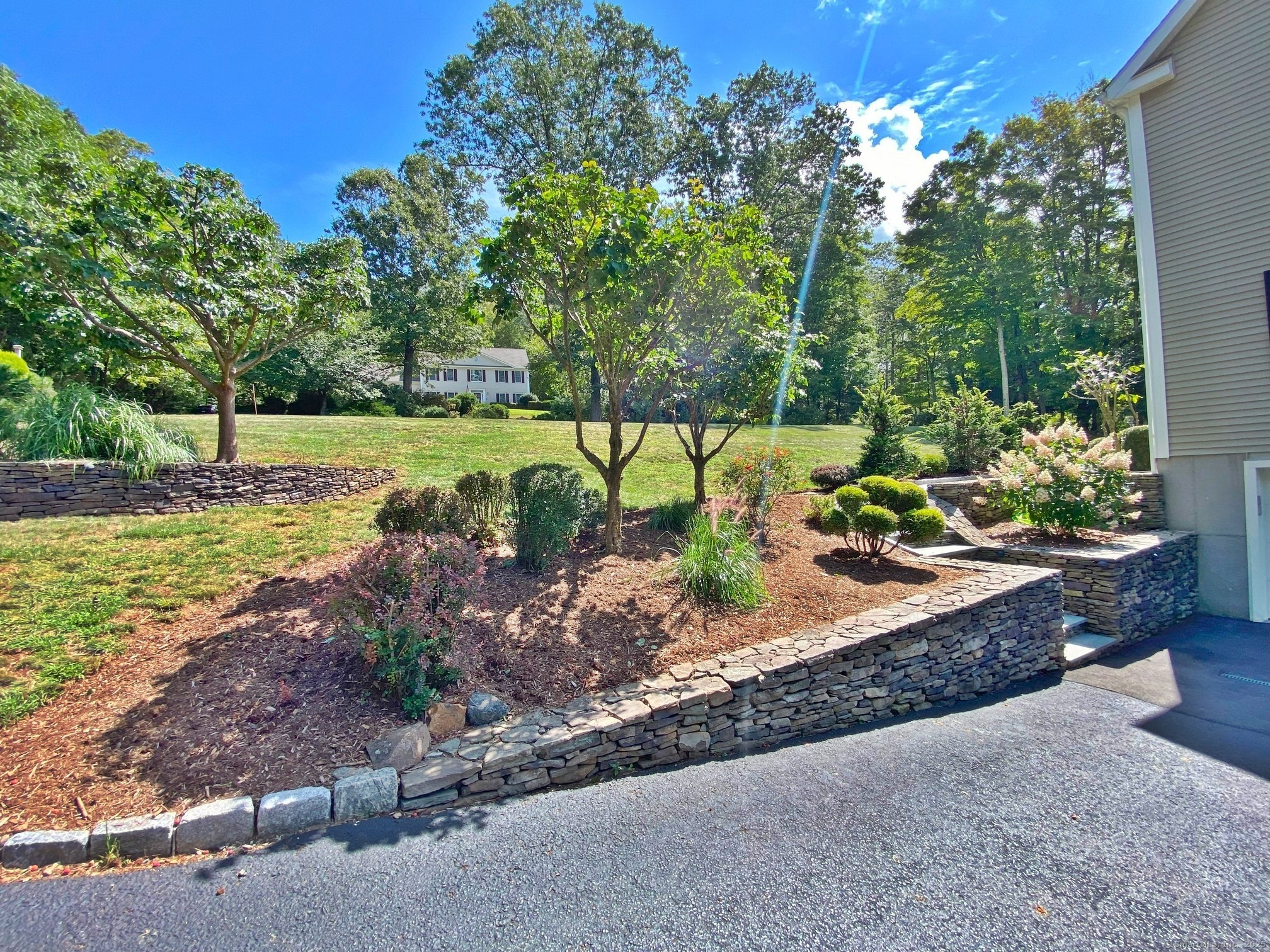 Southbury, Connecticut, 06488, United States, 4 Bedrooms Bedrooms, ,4 BathroomsBathrooms,Residential,For Sale,1932401