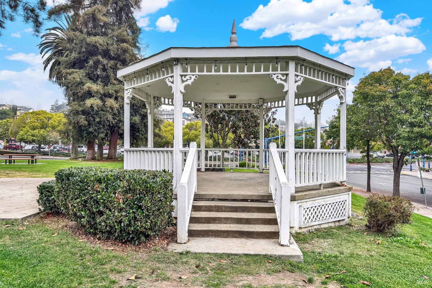 Benicia, California, 94510, United States, 4 Bedrooms Bedrooms, ,3 BathroomsBathrooms,Residential,For Sale,1989511