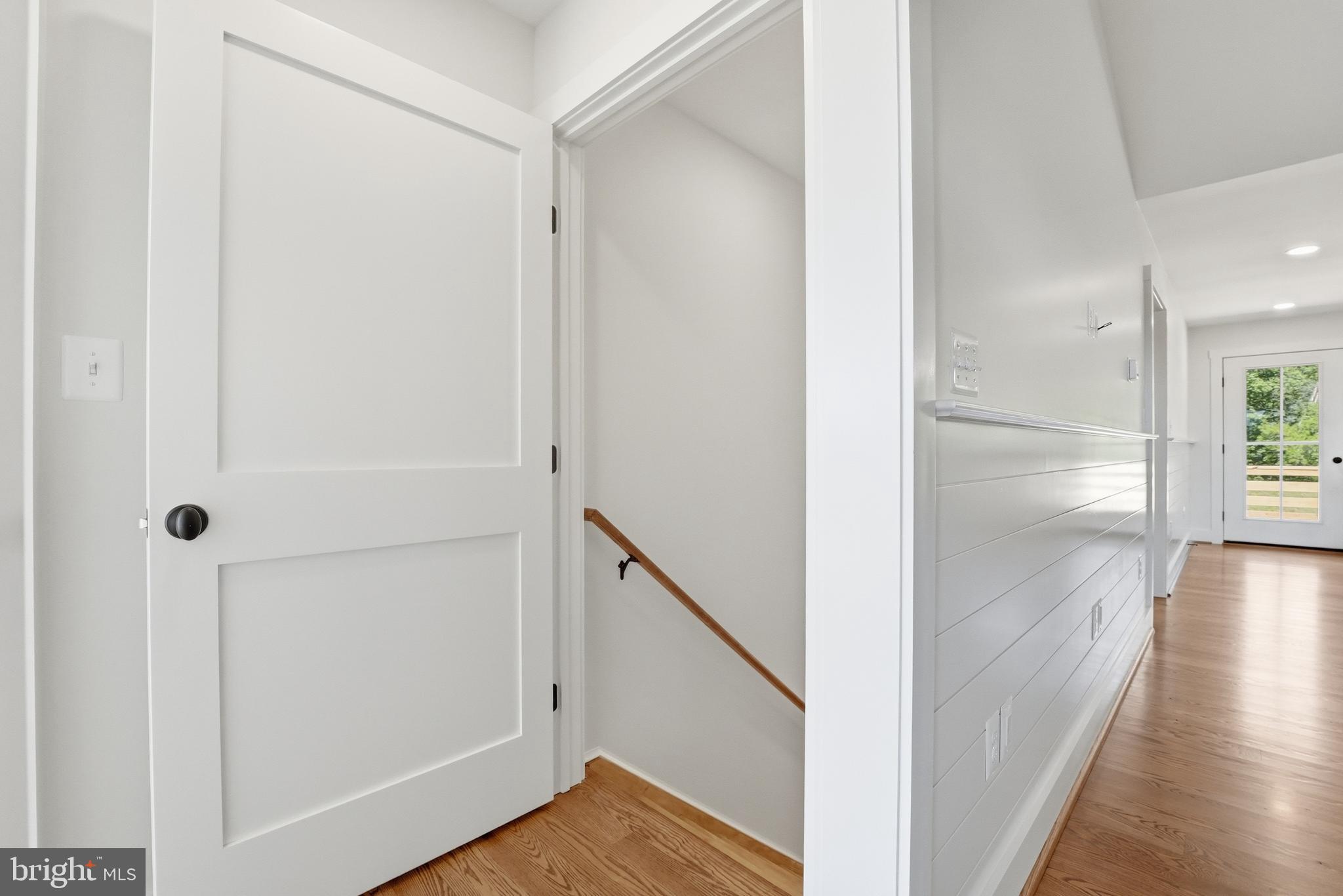 Reva, Virginia, 22735, United States, 2 Bedrooms Bedrooms, ,2 BathroomsBathrooms,Residential,For Sale,2048216