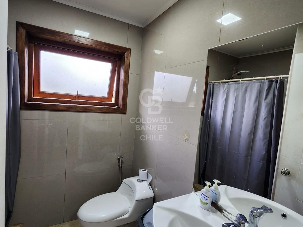 Frutillar, Chile, 9 Bedrooms Bedrooms, ,5 BathroomsBathrooms,Residential,For Sale,1958195