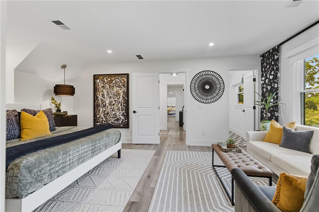 Alpharetta, Georgia, 30005, United States, 4 Bedrooms Bedrooms, ,6 BathroomsBathrooms,Residential,For Sale,1983404