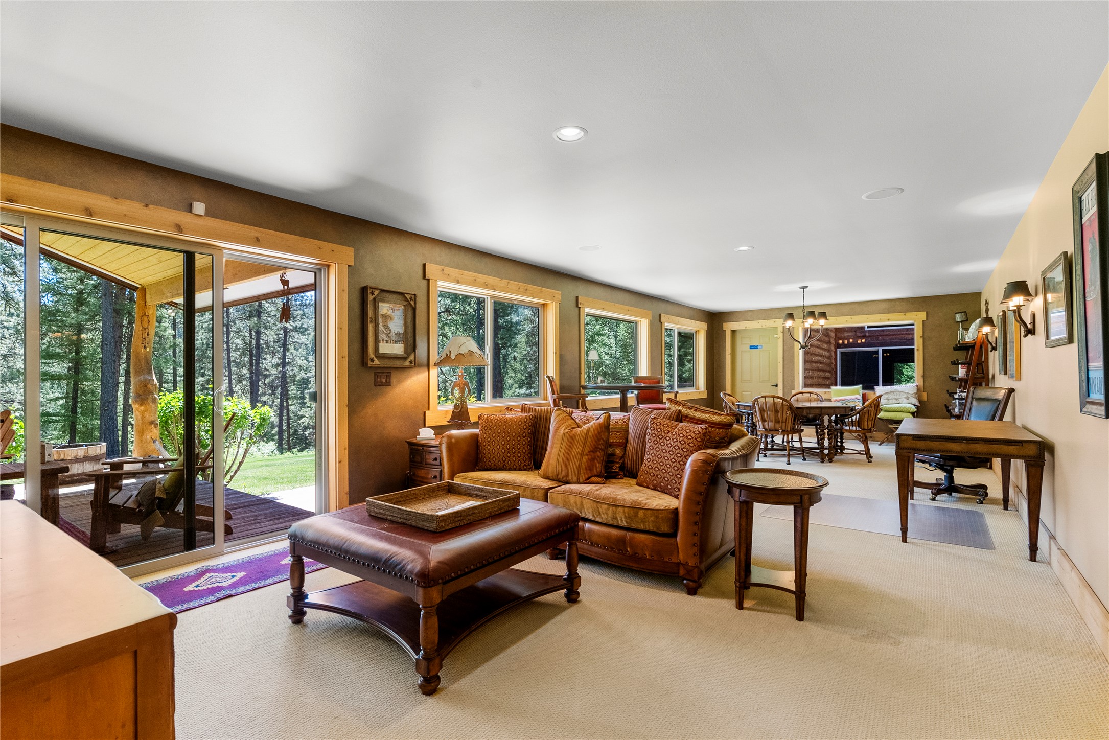  594 Bunkhouse Road - 物件實景