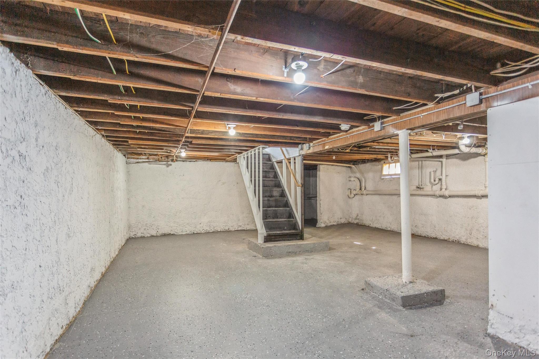 East Rockaway, New York, 11518, United States, 3 Bedrooms Bedrooms, ,1 BathroomBathrooms,Residential,For Sale,1997392