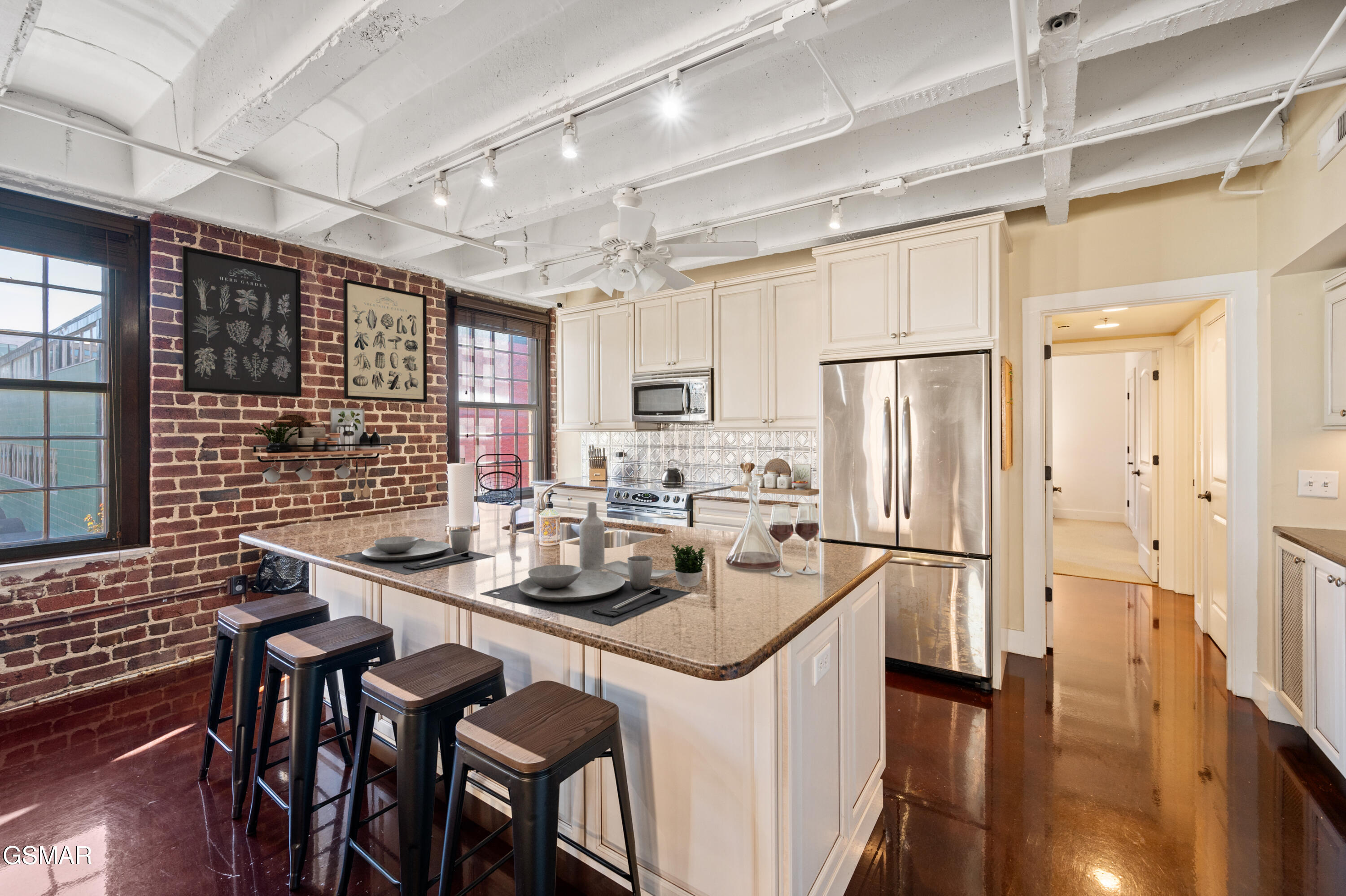 Knoxville, Tennessee, 37902, United States, 3 Bedrooms Bedrooms, ,3 BathroomsBathrooms,Residential,For Sale,2000047