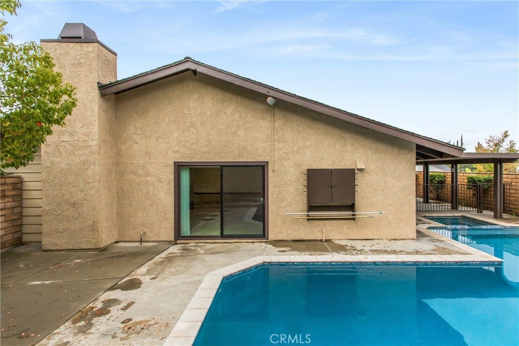 Redlands, California, 92373, United States, 4 Bedrooms Bedrooms, ,2 BathroomsBathrooms,Residential,For Sale,1994267