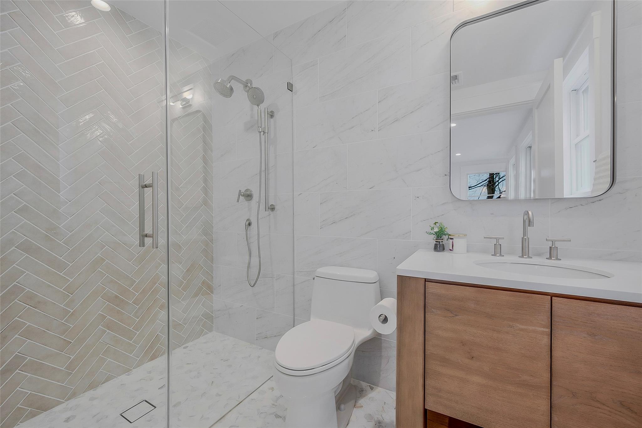 Greenport, New York, 11944, United States, 3 Bedrooms Bedrooms, ,3 BathroomsBathrooms,Residential,For Sale,1823554