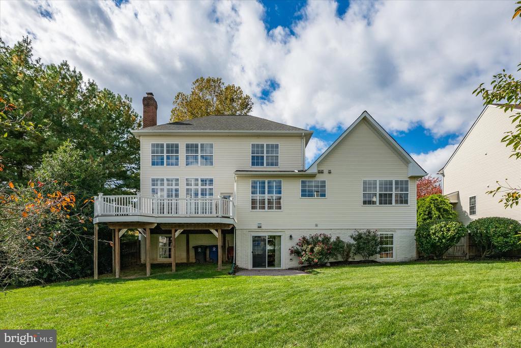 Leesburg, Virginia, 20175, United States, 5 Bedrooms Bedrooms, ,4 BathroomsBathrooms,Residential,For Sale,1987401