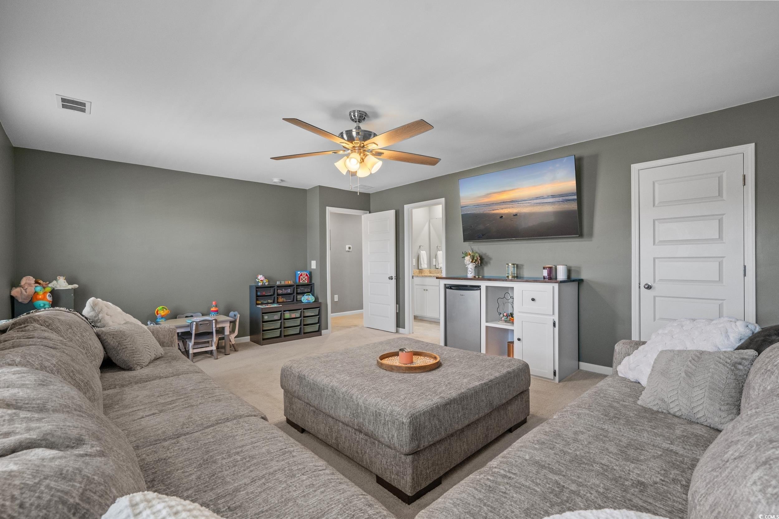 Myrtle Beach, South Carolina, 29577, United States, 5 Bedrooms Bedrooms, ,4 BathroomsBathrooms,Residential,For Sale,2005538